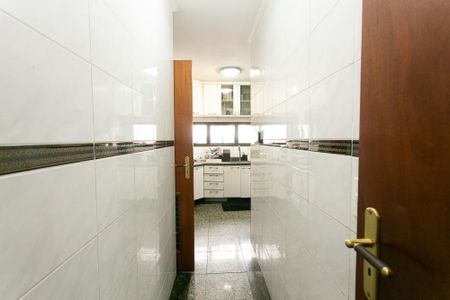 Apartamento à venda com 143m², 4 quartos e 2 vagas Apartamento à venda com 143m², 4 quartos e 2 vagasCozinha