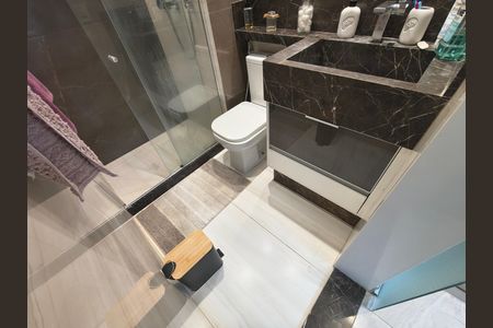 Apartamento à venda com 90m², 3 quartos e 1 vagaBanheiro Suite 1