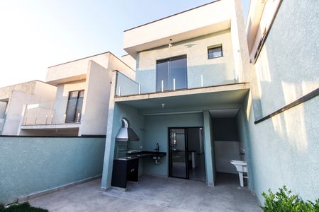 Casa de condomínio à venda com 170m², 3 quartos e 4 vagas Casa de condomínio à venda com 170m², 3 quartos e 4 vagasÁrea gourmet