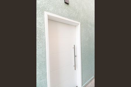 Casa de condomínio à venda com 170m², 3 quartos e 4 vagas Casa de condomínio à venda com 170m², 3 quartos e 4 vagasEntrada