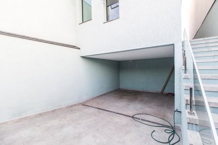 Casa de condomínio à venda com 170m², 3 quartos e 4 vagas Casa de condomínio à venda com 170m², 3 quartos e 4 vagasGaragem