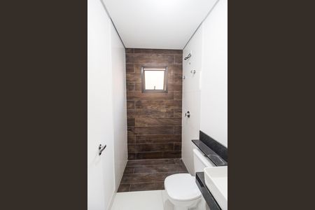 Casa de condomínio à venda com 170m², 3 quartos e 4 vagas Casa de condomínio à venda com 170m², 3 quartos e 4 vagasBanheiro da Suíte