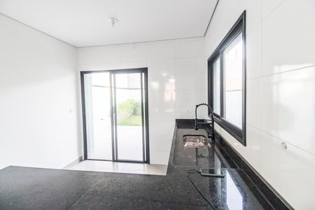 Casa de condomínio à venda com 170m², 3 quartos e 4 vagas Casa de condomínio à venda com 170m², 3 quartos e 4 vagasCozinha