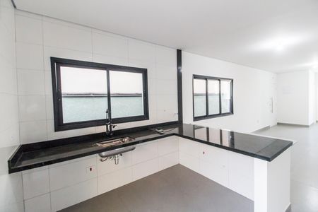 Casa de condomínio à venda com 170m², 3 quartos e 4 vagas Casa de condomínio à venda com 170m², 3 quartos e 4 vagasCozinha