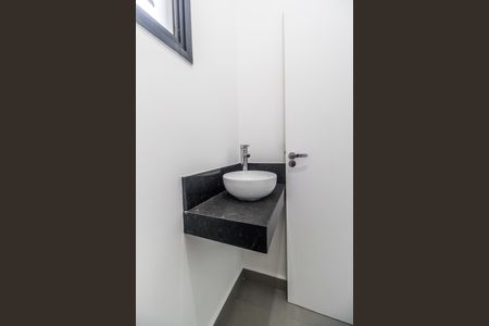 Casa de condomínio à venda com 170m², 3 quartos e 4 vagas Casa de condomínio à venda com 170m², 3 quartos e 4 vagasLavabo