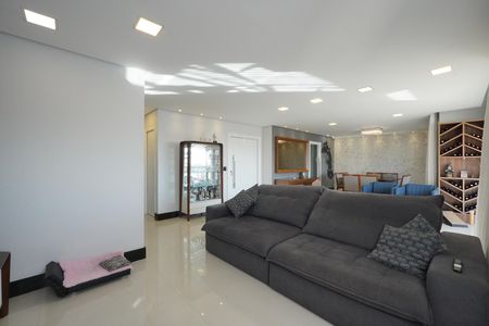 Apartamento para alugar com 170m², 3 quartos e 3 vagasSala