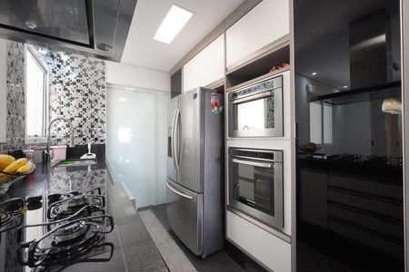 Apartamento para alugar com 170m², 3 quartos e 3 vagasCozinha