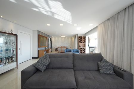 Apartamento para alugar com 170m², 3 quartos e 3 vagasSala