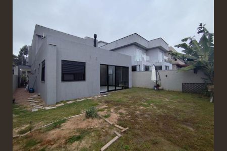 Casa de condomínio para alugar com 330m², 5 quartos e 3 vagas