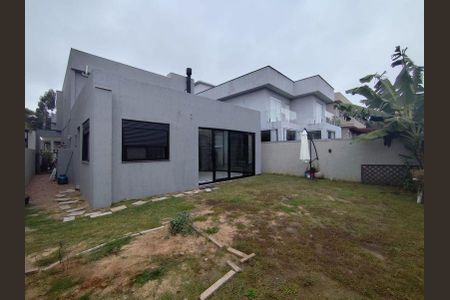 Casa de condomínio para alugar com 330m², 5 quartos e 3 vagas
