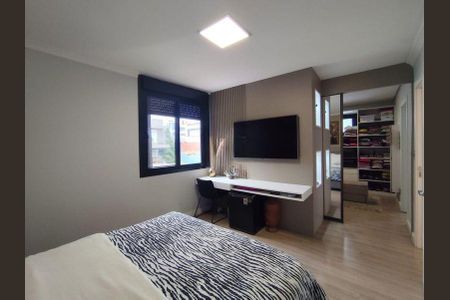 Casa de condomínio para alugar com 330m², 5 quartos e 3 vagas