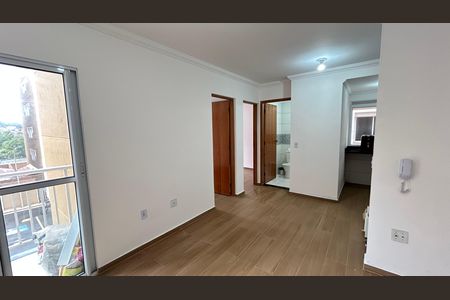Sala de apartamento para alugar com 2 quartos, 43m² em Vila Nova Bonsucesso, Guarulhos