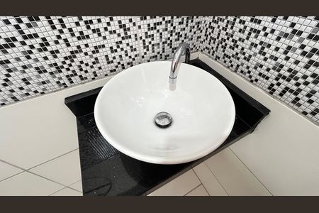 Apartamento para alugar com 43m², 2 quartos e 1 vaga Apartamento para alugar com 43m², 2 quartos e 1 vagaBanheiro