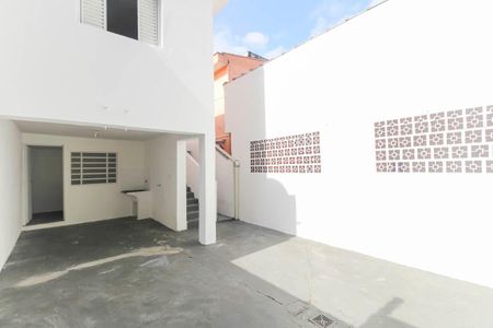 Casa à venda com 80m², 1 quarto e 2 vagasQuintal