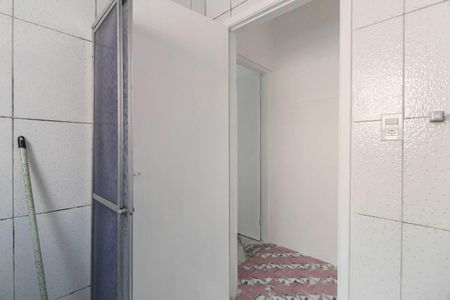 Casa à venda com 80m², 1 quarto e 2 vagasBanheiro