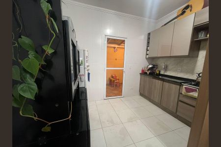 Casa de condomínio para alugar com 56m², 2 quartos e 2 vagasCozinha