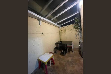 Casa de condomínio para alugar com 56m², 2 quartos e 2 vagasÁrea externa