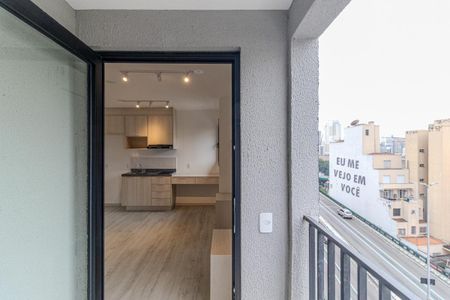 Studio à venda com 24m², 1 quarto e sem vaga Studio à venda com 24m², 1 quarto e sem vagaVaranda
