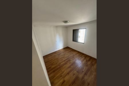 Quarto de apartamento para alugar com 3 quartos, 117m² em Chácara Agrindus, Taboão da Serra