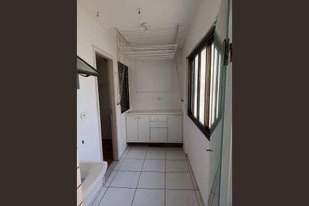 Apartamento para alugar com 117m², 3 quartos e 3 vagas Apartamento para alugar com 117m², 3 quartos e 3 vagasÁrea de Serviço