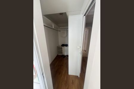 Apartamento para alugar com 117m², 3 quartos e 3 vagas Apartamento para alugar com 117m², 3 quartos e 3 vagasCloset