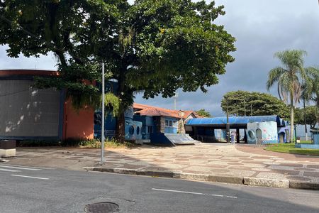 Apartamento para alugar com 90m², 2 quartos e 1 vaga Apartamento para alugar com 90m², 2 quartos e 1 vagaVista da rua