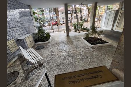 Apartamento à venda com 54m², 2 quartos e 1 vaga Apartamento à venda com 54m², 2 quartos e 1 vagaFachada e portaria