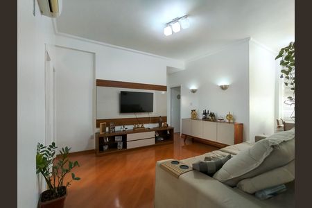 Sala de apartamento à venda com 2 quartos, 54m² em Grajaú, Rio de Janeiro