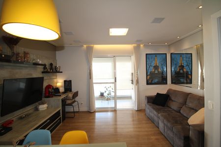 Casa à venda com 78m², 3 quartos e 2 vagasSala
