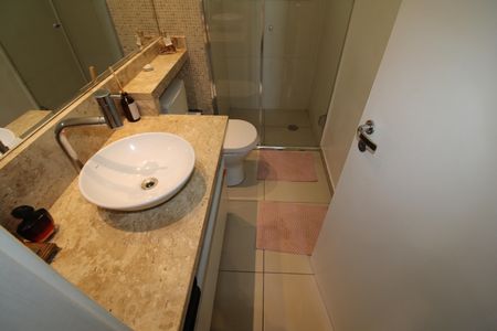 Casa à venda com 78m², 3 quartos e 2 vagasBanheiro 1