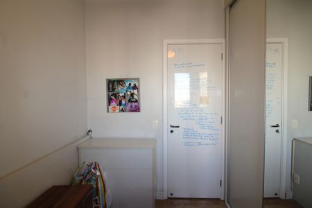 Casa à venda com 78m², 3 quartos e 2 vagasQuarto 1