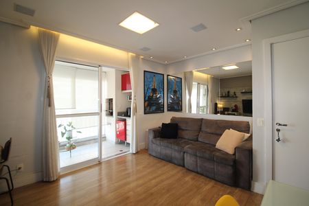 Casa à venda com 78m², 3 quartos e 2 vagasSala