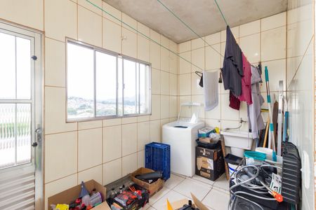 Casa à venda com 333m², 2 quartos e 2 vagas Casa à venda com 333m², 2 quartos e 2 vagasLavanderia