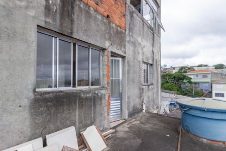 Casa à venda com 333m², 2 quartos e 2 vagas Casa à venda com 333m², 2 quartos e 2 vagasVaranda