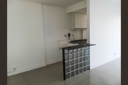 Apartamento para alugar com 85m², 2 quartos e 1 vaga