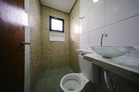 Casa à venda com 80m², 3 quartos e 1 vaga Casa à venda com 80m², 3 quartos e 1 vagaBanheiro