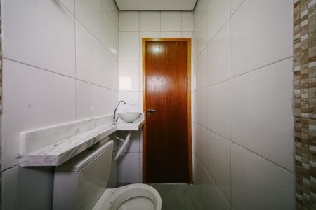 Casa à venda com 80m², 3 quartos e 1 vaga Casa à venda com 80m², 3 quartos e 1 vagaBanheiro