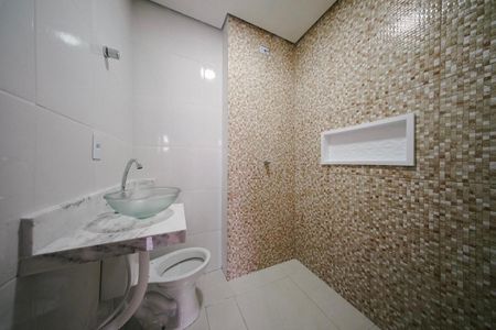 Casa à venda com 80m², 3 quartos e 1 vaga Casa à venda com 80m², 3 quartos e 1 vagaBanheiro da Suíte