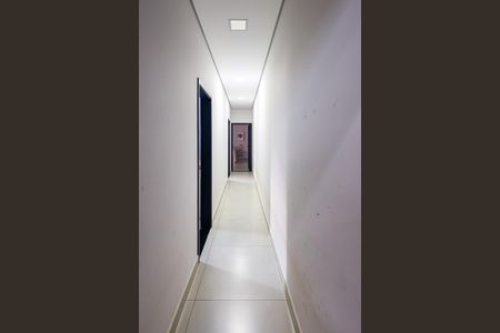 Casa de condomínio para alugar com 137m², 3 quartos e 1 vagacorredor quartos