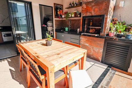 Casa de condomínio para alugar com 137m², 3 quartos e 1 vagaÁrea gourmet