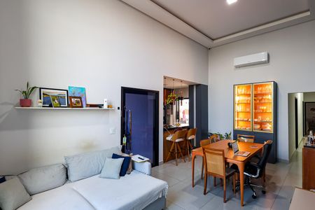 Casa de condomínio para alugar com 137m², 3 quartos e 1 vagaSala