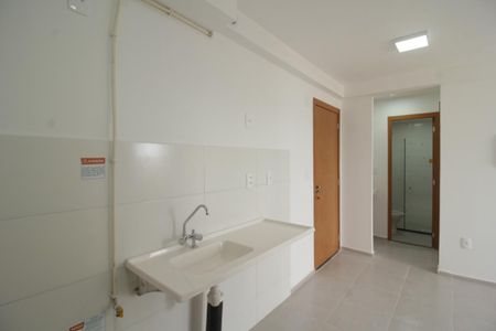 Apartamento para alugar com 38m², 2 quartos e sem vaga Apartamento para alugar com 38m², 2 quartos e sem vagaCozinha e Área de Serviço