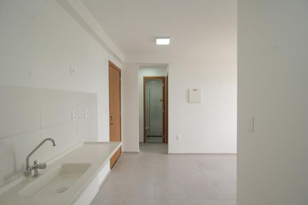 Apartamento para alugar com 38m², 2 quartos e sem vaga Apartamento para alugar com 38m², 2 quartos e sem vagaCozinha e Área de Serviço
