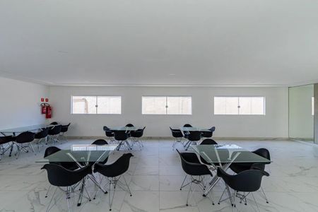 Apartamento para alugar com 38m², 2 quartos e sem vaga Apartamento para alugar com 38m², 2 quartos e sem vagaÁrea comum - Salão de festas