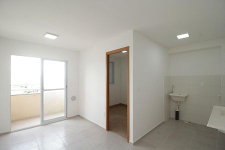 Apartamento para alugar com 38m², 2 quartos e sem vaga Apartamento para alugar com 38m², 2 quartos e sem vagaSala