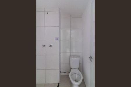 Apartamento à venda com 37m², 2 quartos e sem vaga Apartamento à venda com 37m², 2 quartos e sem vagaBanheiro Social