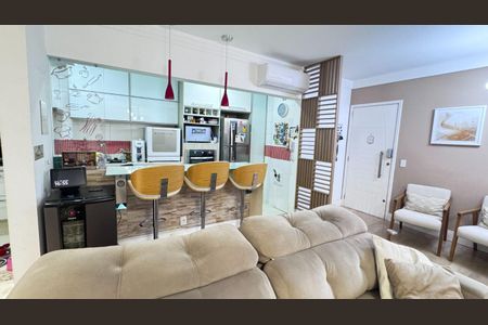 Apartamento à venda com 79m², 2 quartos e 1 vaga Apartamento à venda com 79m², 2 quartos e 1 vagaSala