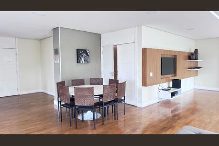Apartamento à venda com 79m², 2 quartos e 1 vaga Apartamento à venda com 79m², 2 quartos e 1 vagaÁrea externa