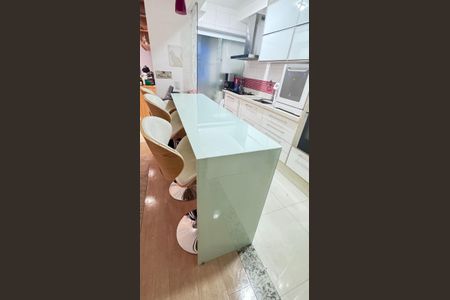 Apartamento à venda com 79m², 2 quartos e 1 vaga Apartamento à venda com 79m², 2 quartos e 1 vagaCozinha