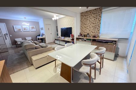 Apartamento à venda com 79m², 2 quartos e 1 vaga Apartamento à venda com 79m², 2 quartos e 1 vagaSala